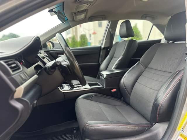 A picture of 2016 TOYOTA CAMRY SE