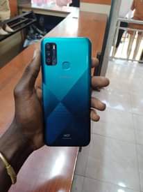 A picture of Infinix hot 9play Gb32 ram2 betr6000 bei 130000 0679380042 biashara