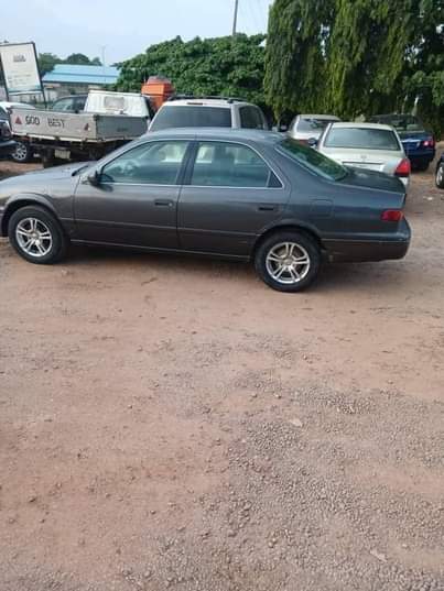 A picture of Distress sale Toyota Camry pencil light with untempered engine and