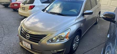 A picture of 2013 Nissan Altima 2 5 SL Sedan 4D