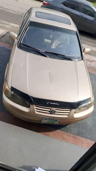 A picture of Toyota Camry akaTiny light