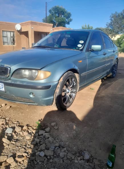bmw 318i