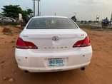 A picture of TOYOTA AVALON 2006