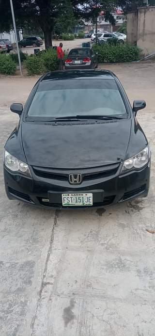 A picture of Honda Civic 08 Freshly baked