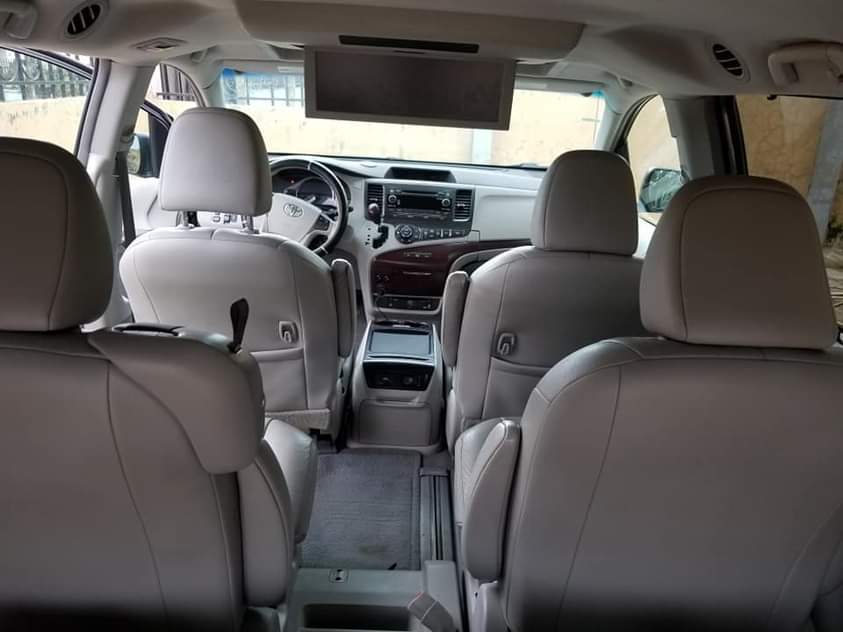 A picture of Tokunbo 2011 Toyota sienna