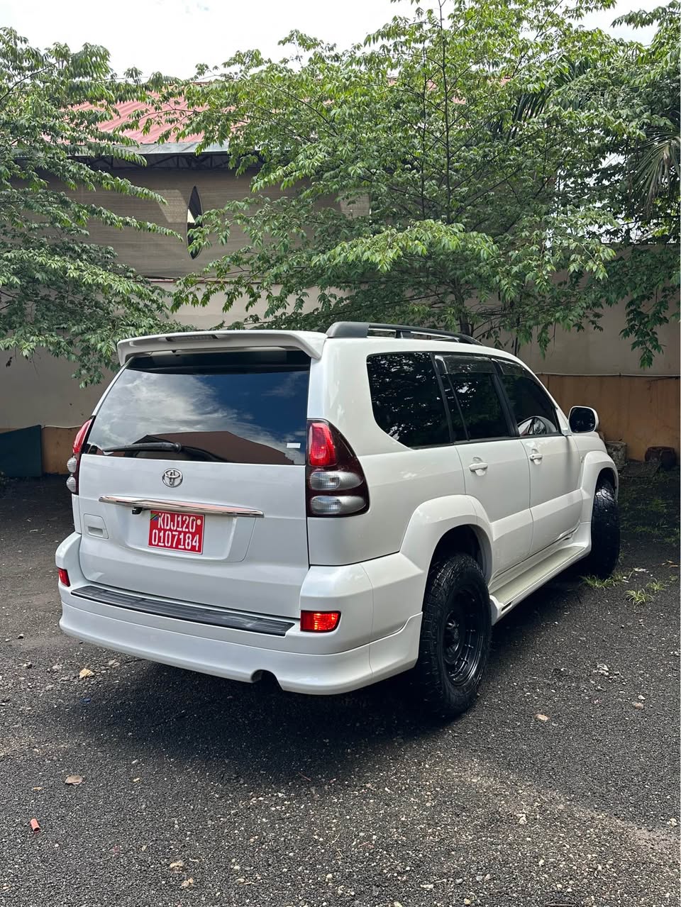 A picture of LAND CRUISER PRADO 120 2006 DIESEL