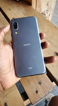 A picture of AQUOS SENSE 3