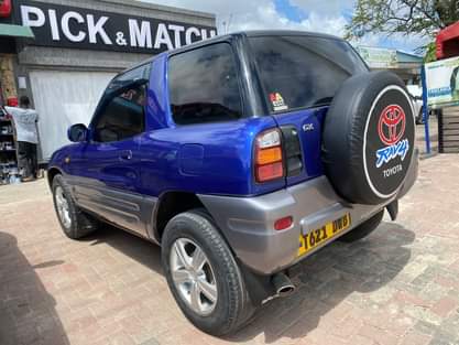 A picture of Rav4 kipisi no dw
