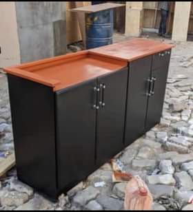 A picture of Kitchen cabinets