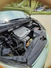 A picture of Toyota seina 2005 and 2006 model