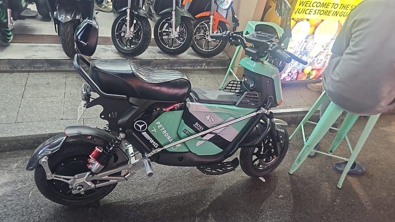 A picture of 2024 Electric bike 2024