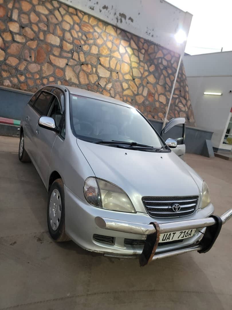 A picture of Toyota Nadia