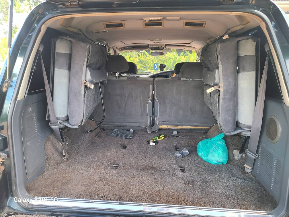 A picture of Toyota land cruiser LC 80 series