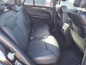 A picture of Tokunbo Mercedes Mercedes Benz ML350 Benz 2015 model super Clean