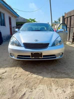 A picture of DIRECT BELGIUM GRADE Lexus Es330 2005 model First Body pan