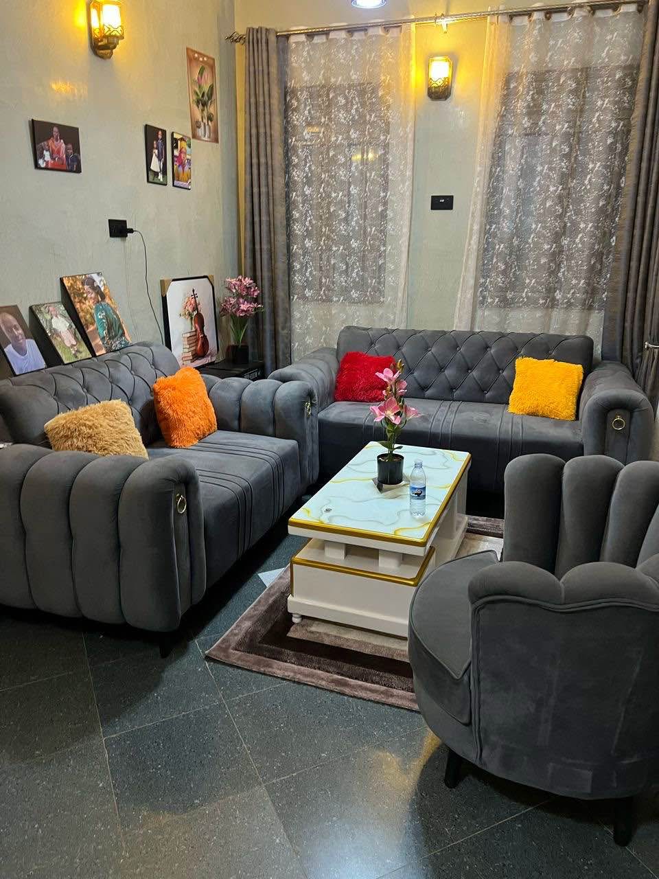 A picture of Chesterfield sofa sets