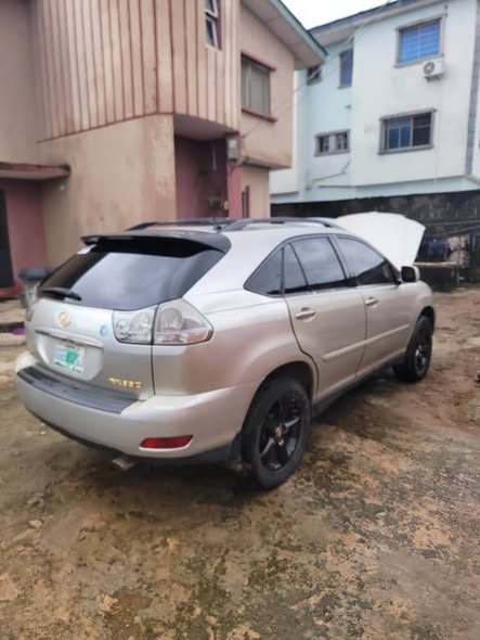 A picture of 2005 Lexus RX330