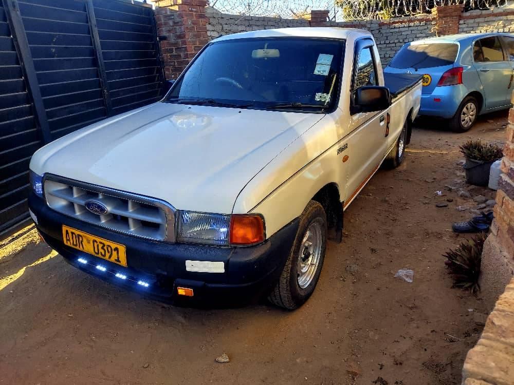 classifieds/cars ford