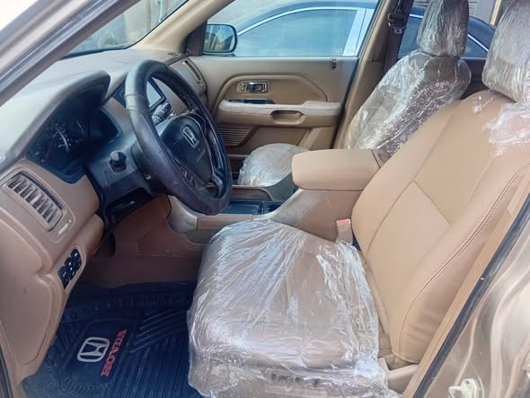 A picture of Honda Pilot 2005