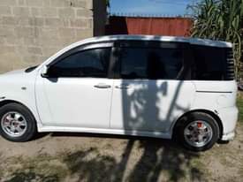 A picture of Toyota sienta