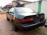 A picture of 2001 Toyota Carmy