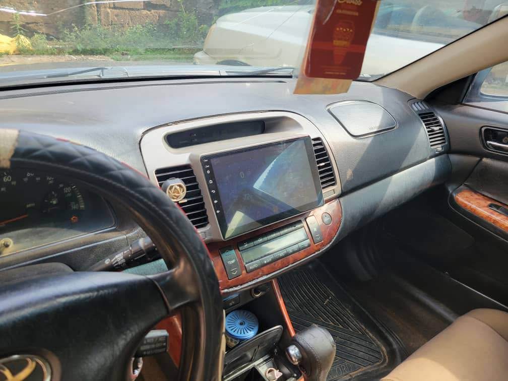A picture of 04 Camry V6