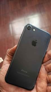 A picture of Iphone 7 32gb