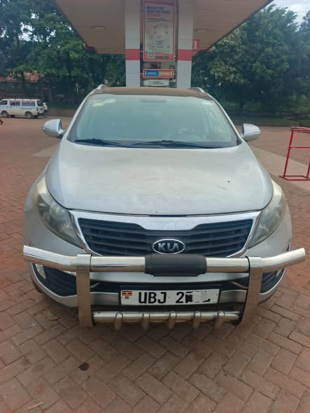 A picture of KIA 1 6cc 2013 model 16 7m