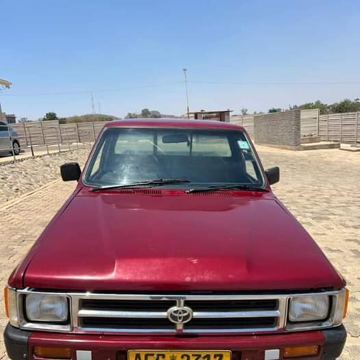 used toyota hilux