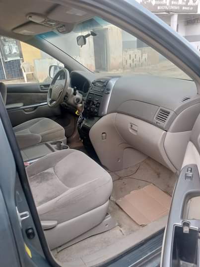 A picture of 2008 Toyota Sienna LE Foreign Use All Features working perfectly