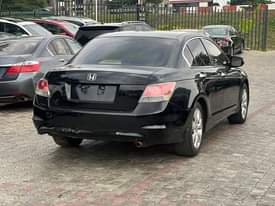 A picture of Sharp Honda Accord EXL 08