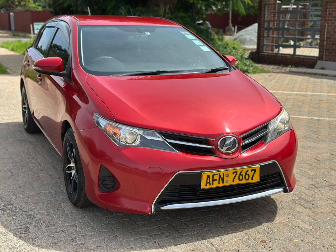 used toyota auris