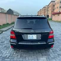 A picture of 2010 MERCEDES BENZ GLK350 2010