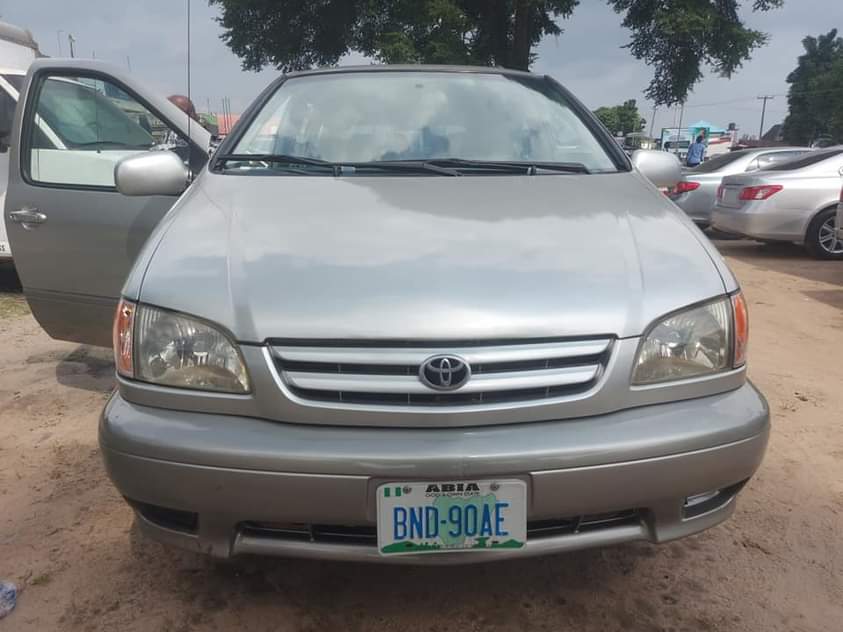 A picture of Clean Toyota Sienna Sound Engine Factory AC 4 3m 08060436432