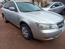 A picture of Hyundai sonata 07