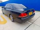 A picture of Crown For Sale Call 0657633355
