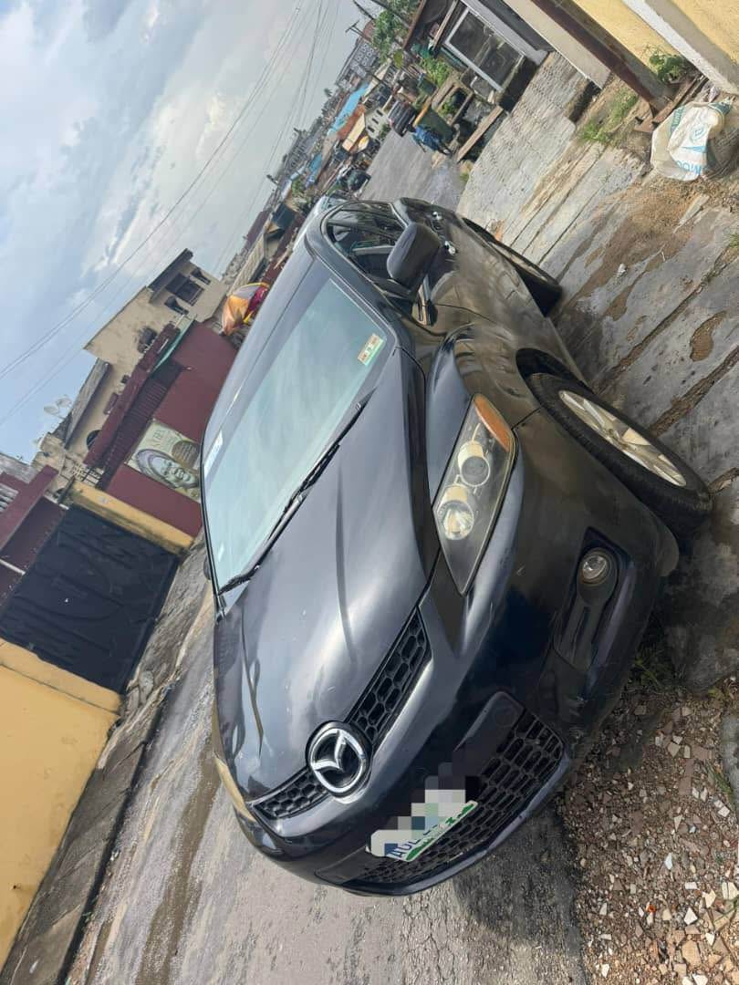 A picture of Mazda C7