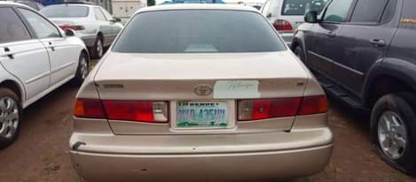 A picture of 2004 Toyota Camry