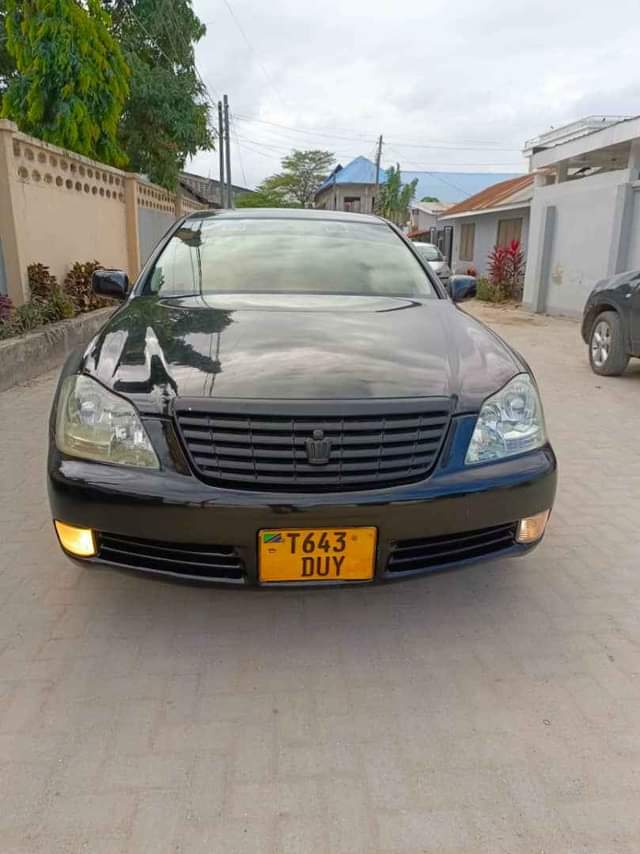 toyota crown