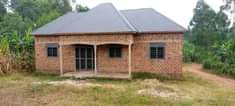 A picture of HOUSE ON QUICK SALE Located at bombo town near main