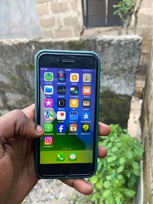 A picture of iPhone 8plain