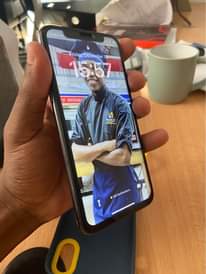A picture of NINA IPHONE X GB 256 NAHITAJI IPHONE 11 NA KUENDELEA