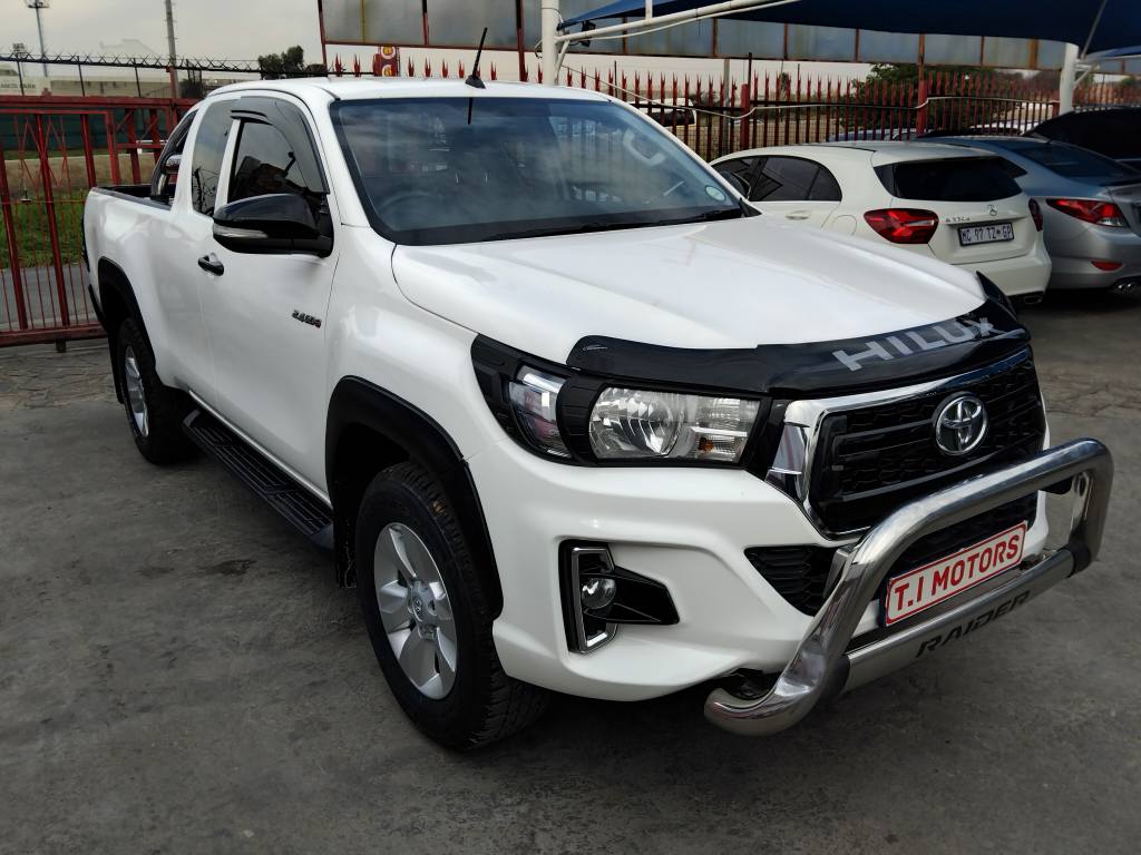 used toyota hilux