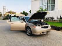 A picture of TOYOTA CAMRY LE