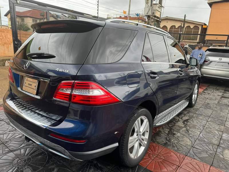 A picture of 7MONTHS REGISTER MERCEDES BENZ ML350 4MATIC 2013 PURE FIRST BODY