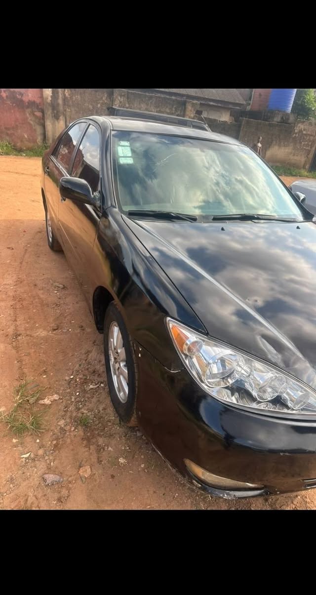 A picture of Toyota Camry V6