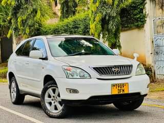 A picture of TOYOTA HARRIER NEW MODEL GOOD NEW FOR SELL 19M OR