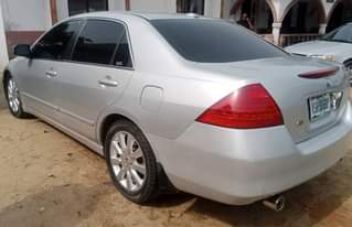 A picture of Honda Accord DC 2007 Model Colour Silver Condition No pin