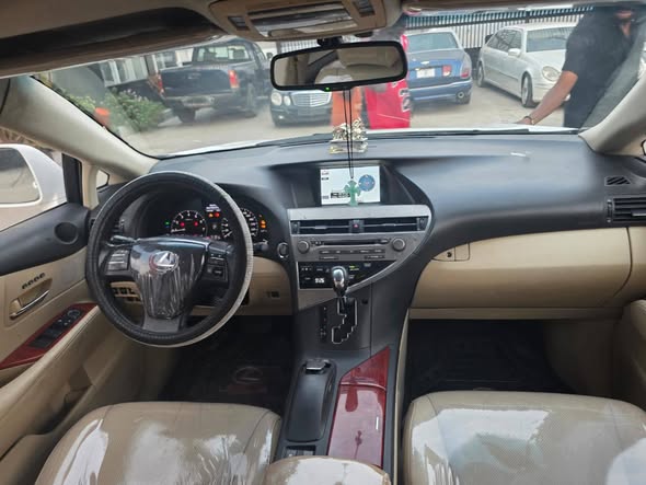 A picture of Supper sharp Clean And Sound lexus Rx350 2012model clean Engine