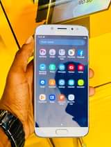 A picture of Samsung j7pro